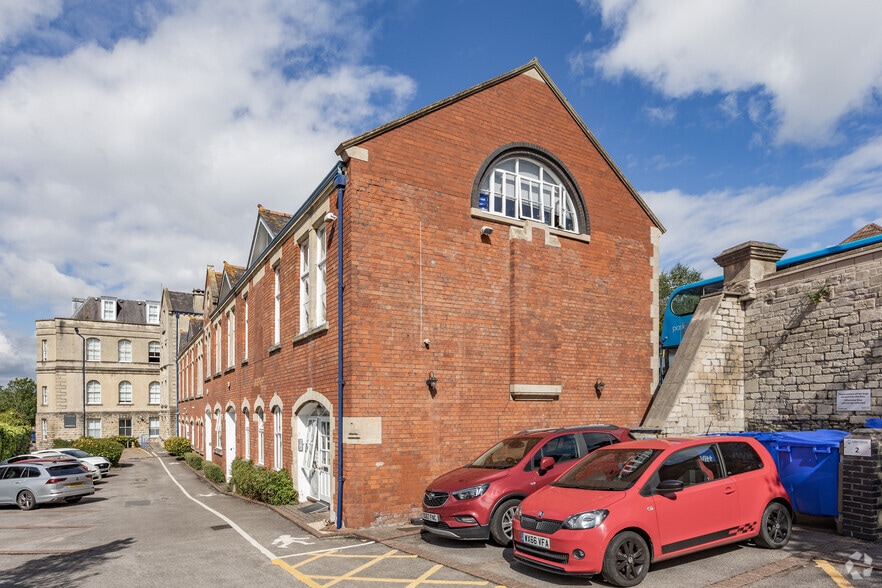 Upper Bristol Rd, Bath to rent - Building Photo - Image 2 of 11