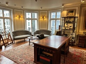 36 St James's St, London to rent Interior Photo- Image 2 of 3