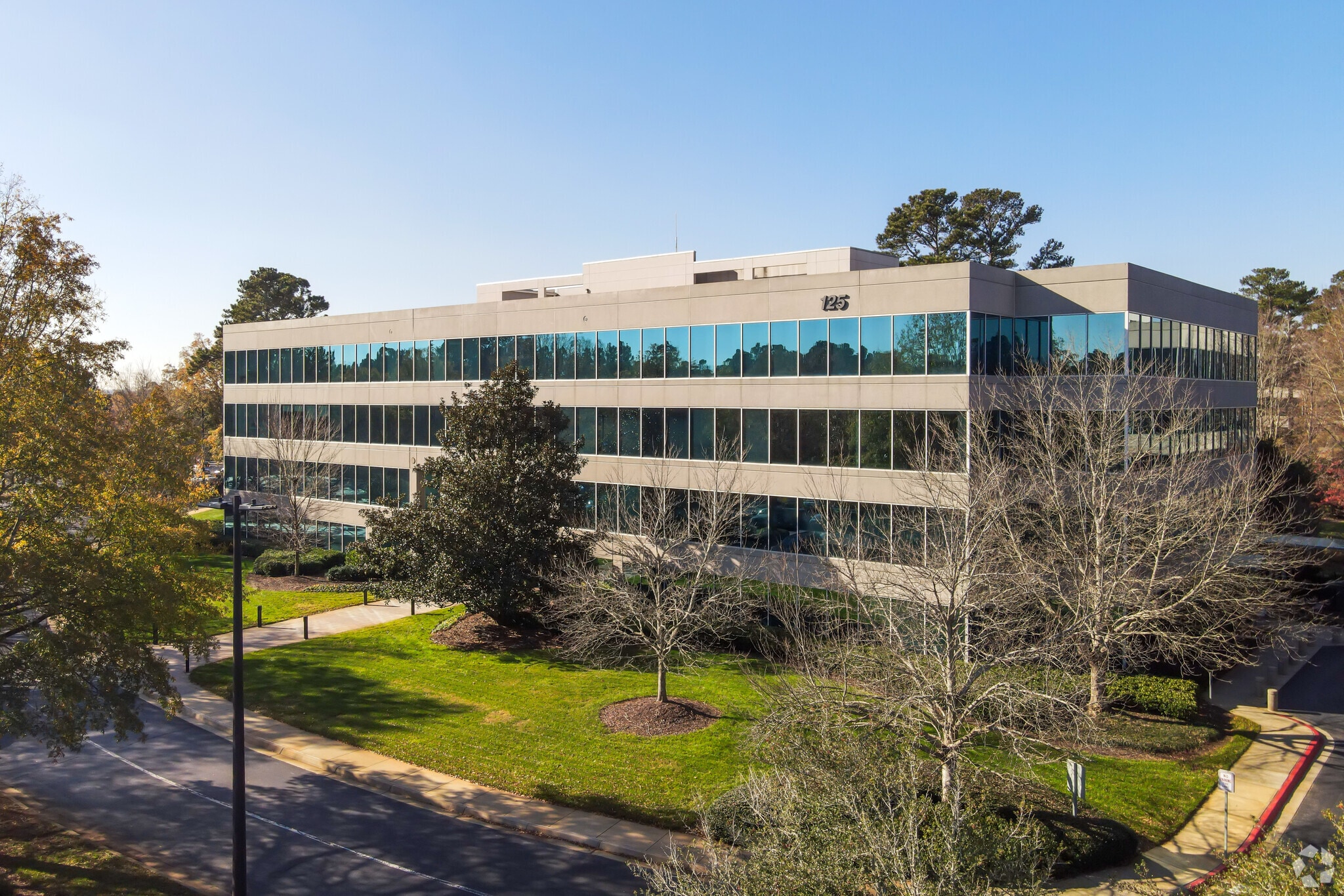 175 Townpark Dr NW, Kennesaw, GA to rent Building Photo- Image 1 of 22