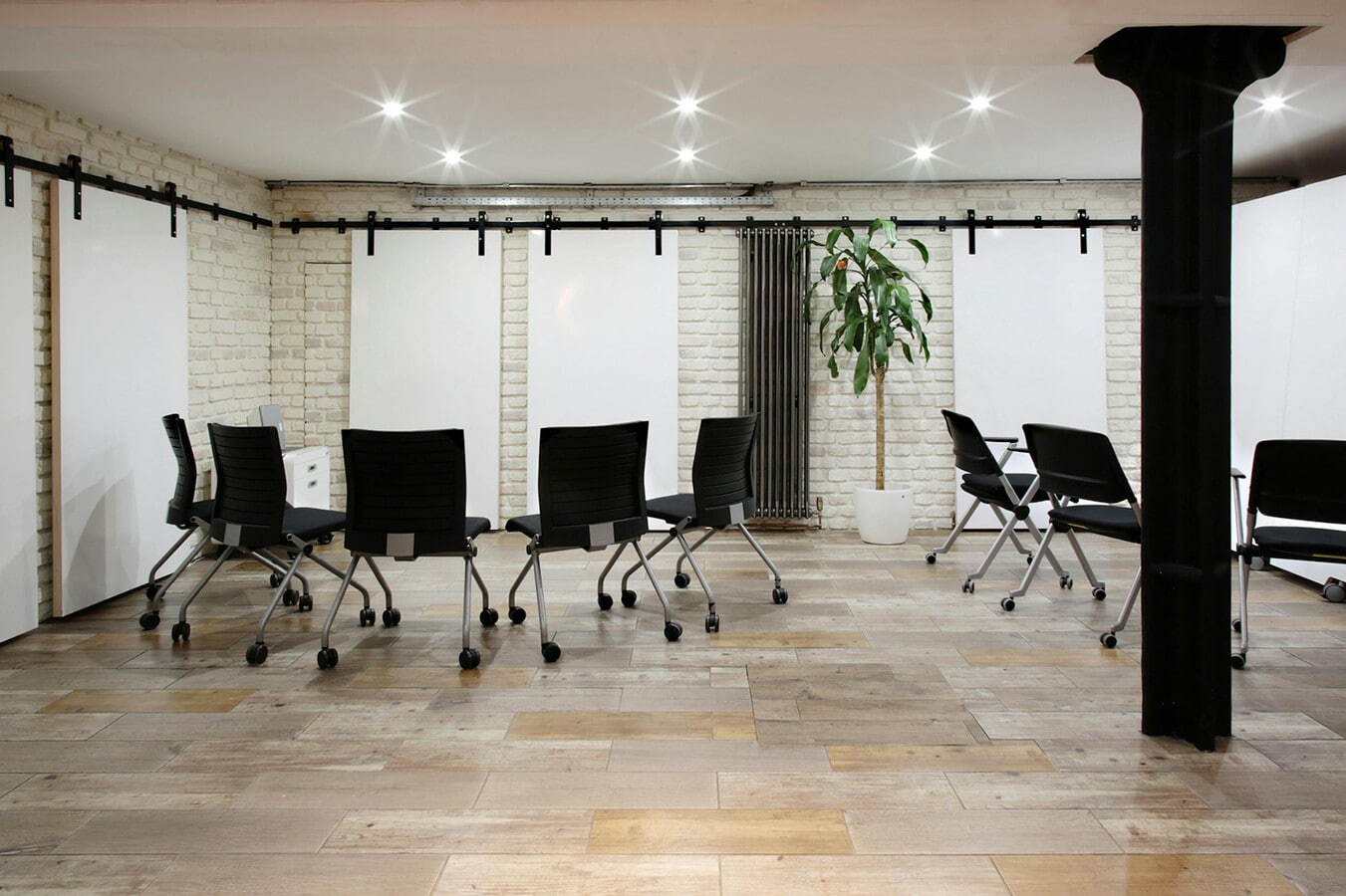 9-10 Mallow St, London, LND EC1Y 8RQ - Unit 9 - - Interior Photo - Image 2 of 4