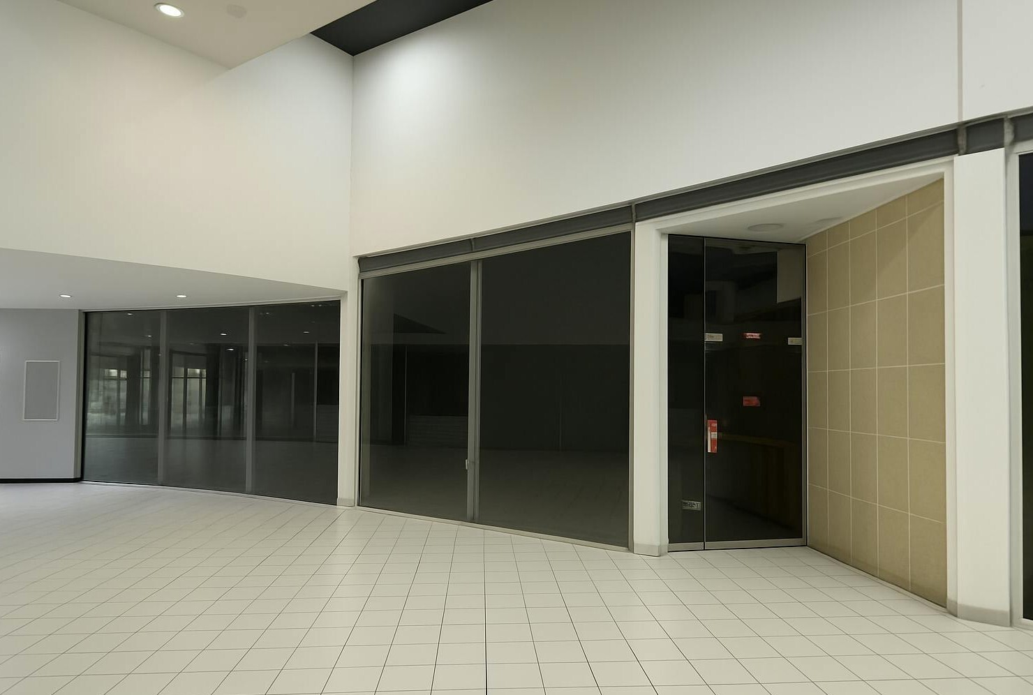 High St, Newcastle Under Lyme to rent Building Photo- Image 1 of 4