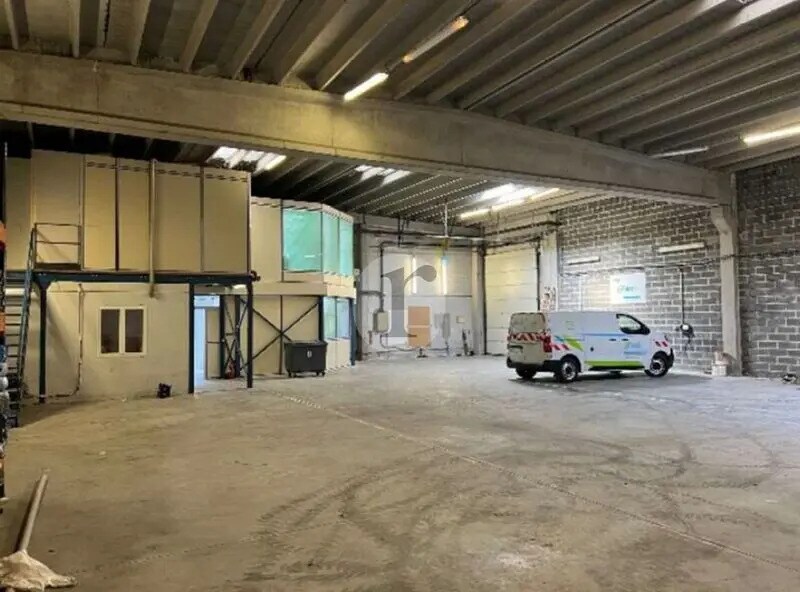 Office in Lesquin to rent Interior Photo- Image 1 of 11