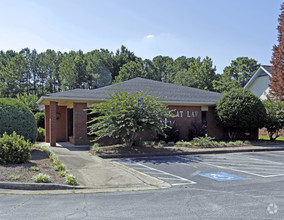 8677 Hospital Dr, Douglasville, GA for sale Primary Photo- Image 1 of 1