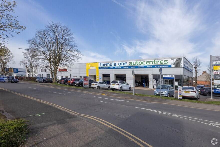 Birmingham Rd, Stratford Upon Avon for sale - Primary Photo - Image 1 of 1