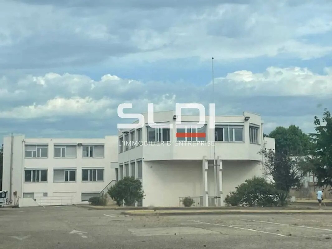 Office in Chassieu to rent Building Photo- Image 1 of 7