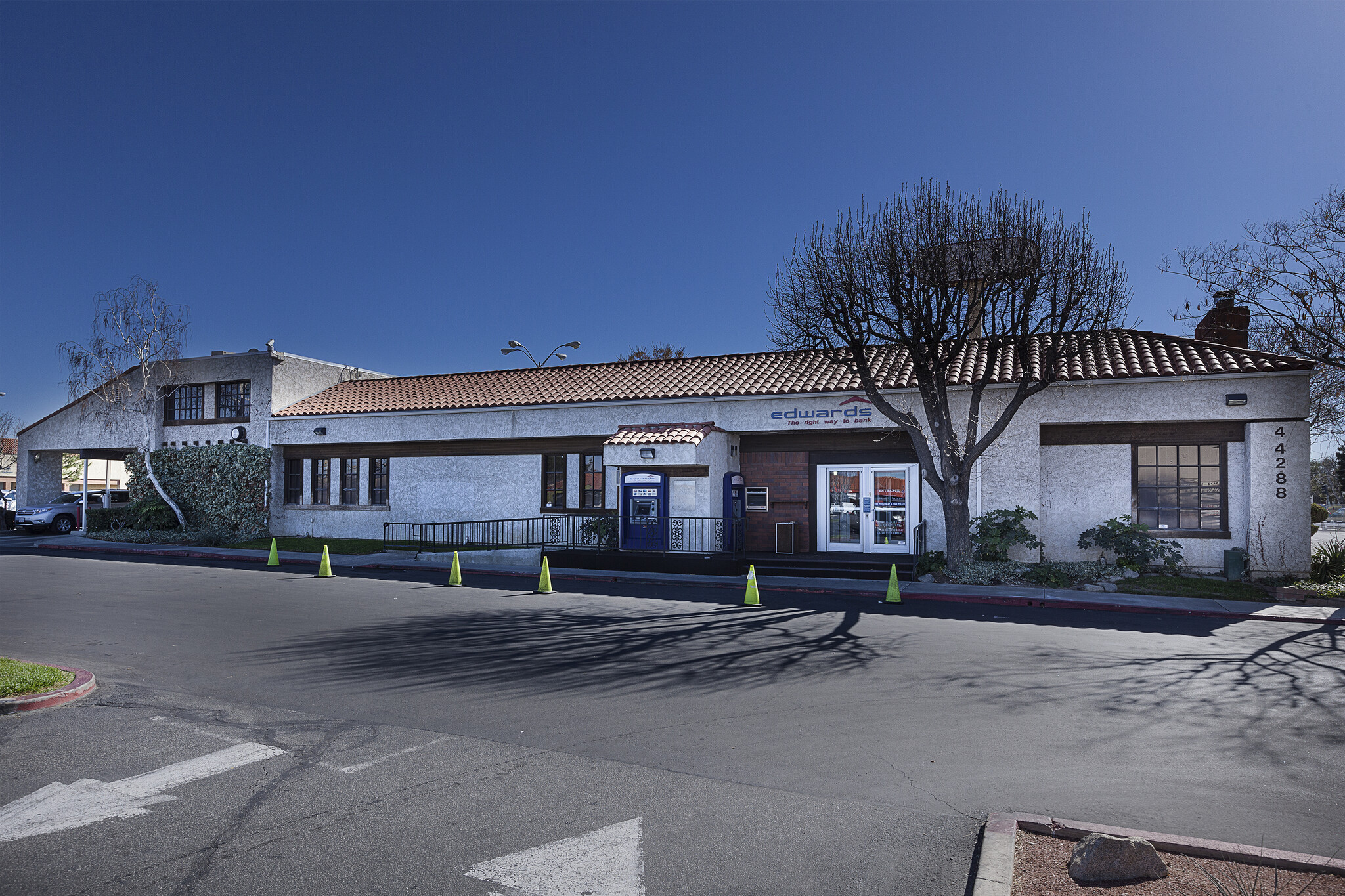 44204-44276 10th St W, Lancaster, CA for rent Building Photo- Image 1 of 1