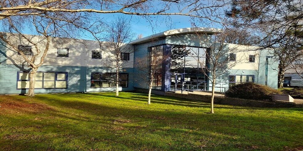 10 Bankhead Cswy S, Edinburgh to rent - Building Photo - Image 1 of 10