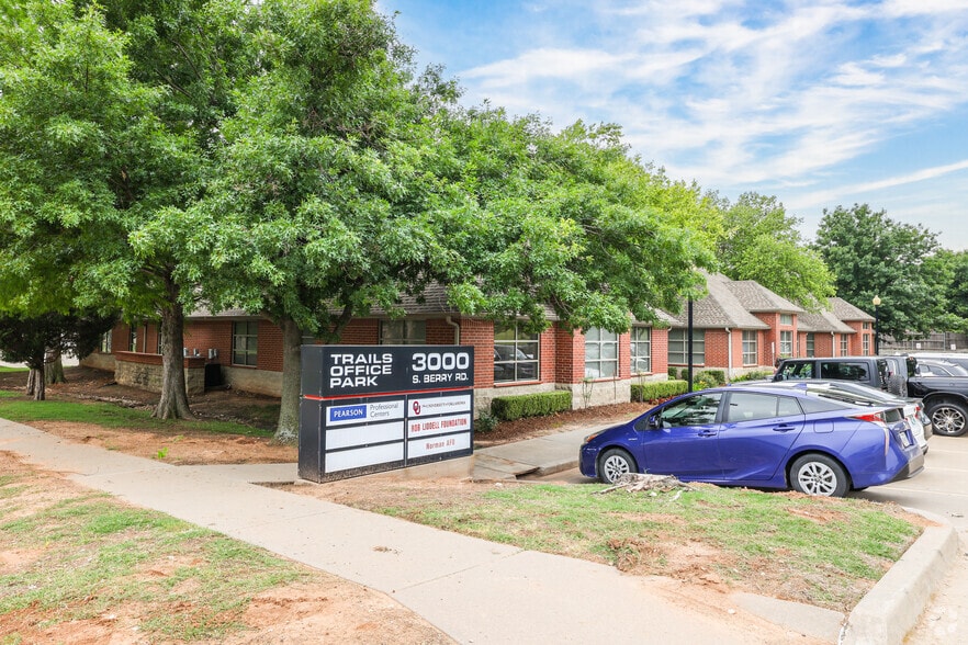 3000 S Berry Rd, Norman, OK for sale - Primary Photo - Image 1 of 20