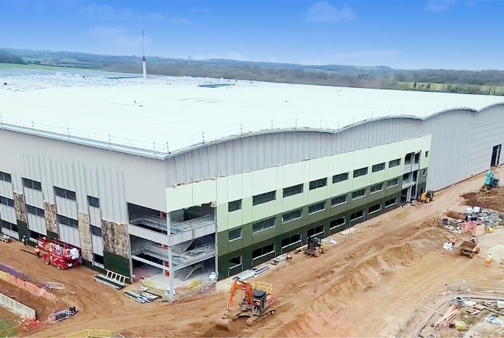 Aveling Way, Worksop to rent Primary Photo- Image 1 of 9