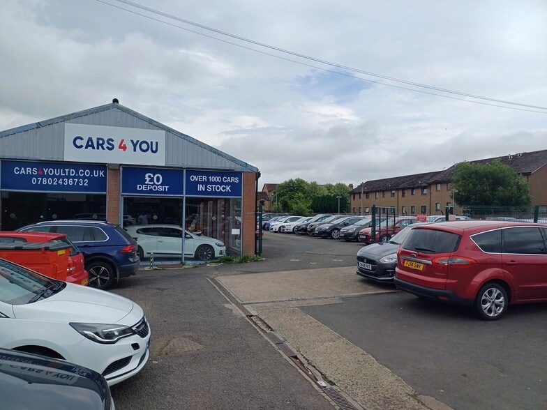 153 Grahams Rd, Falkirk for sale - Building Photo - Image 1 of 8