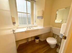 118 Argyll St, Dunoon to rent Interior Photo- Image 2 of 7