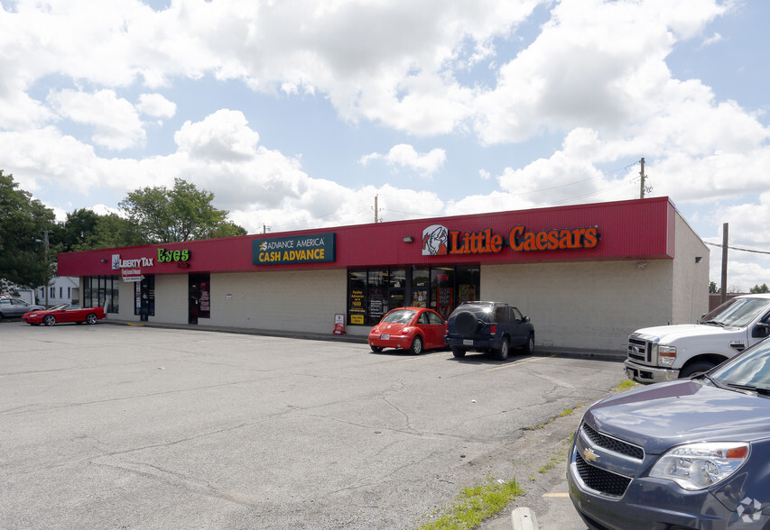 4477-4485 E 10th St, Indianapolis, IN for rent - Primary Photo - Image 1 of 4