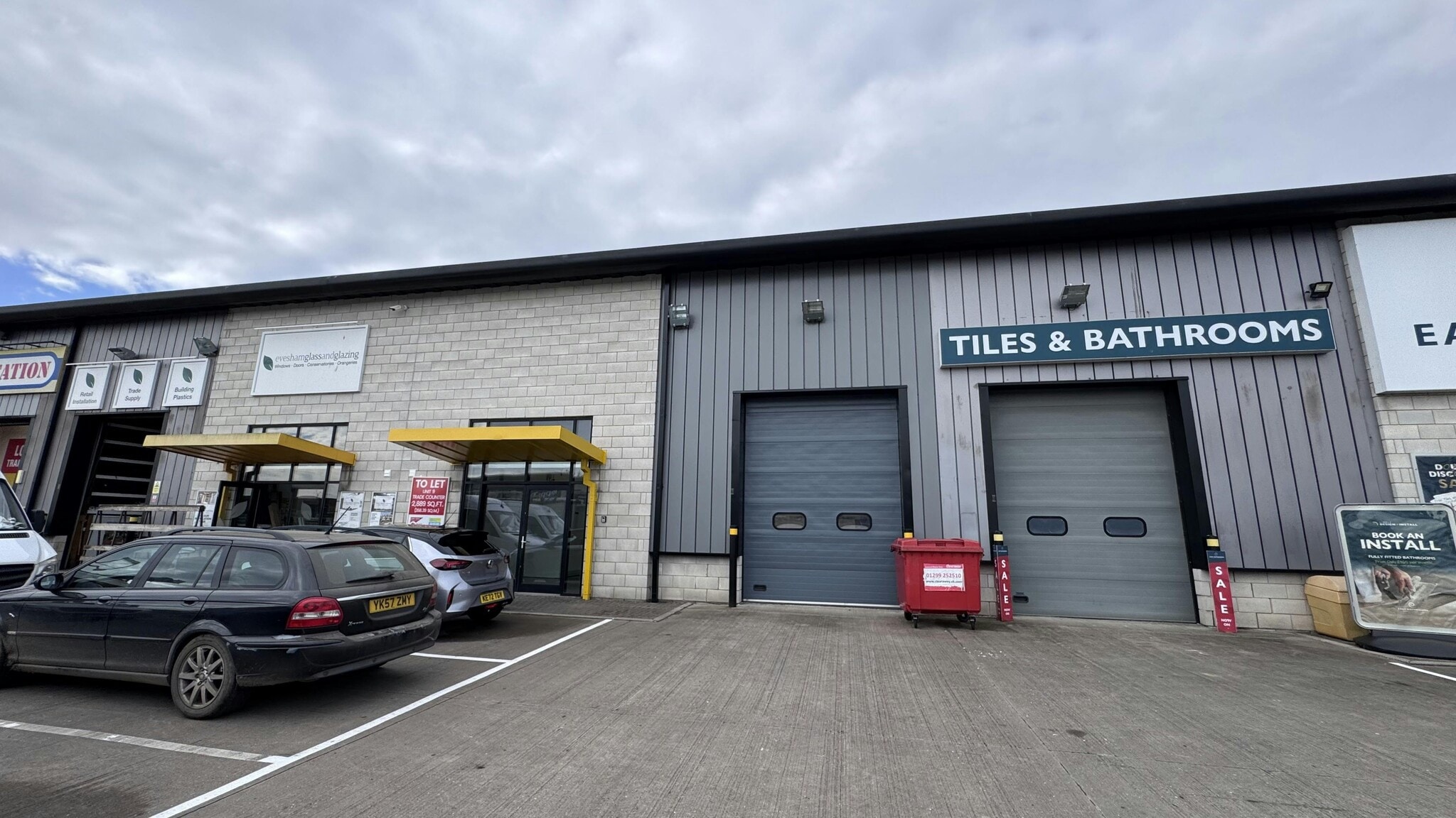 Davies Rd, Evesham to rent Building Photo- Image 1 of 11