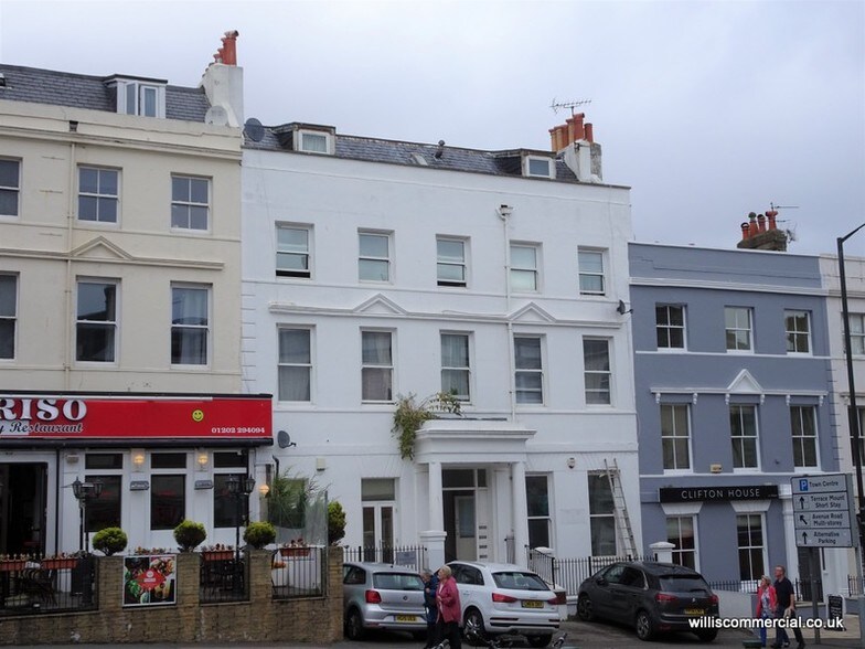 12 Poole Hl, Bournemouth for sale - Primary Photo - Image 1 of 1