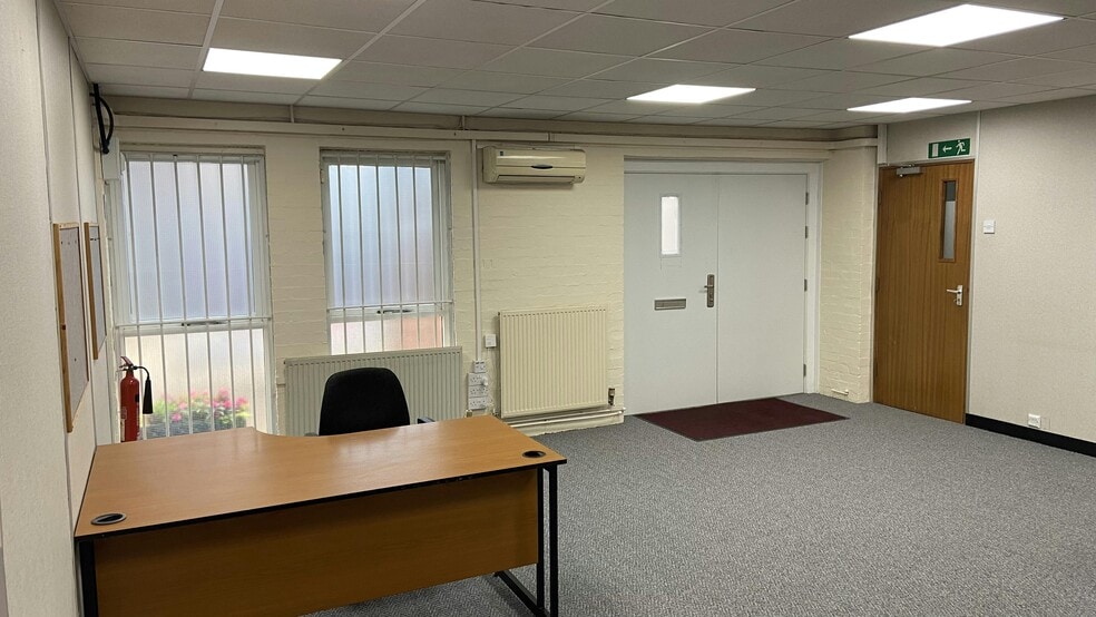 Collingwood Rd, Coventry to rent - Building Photo - Image 2 of 8