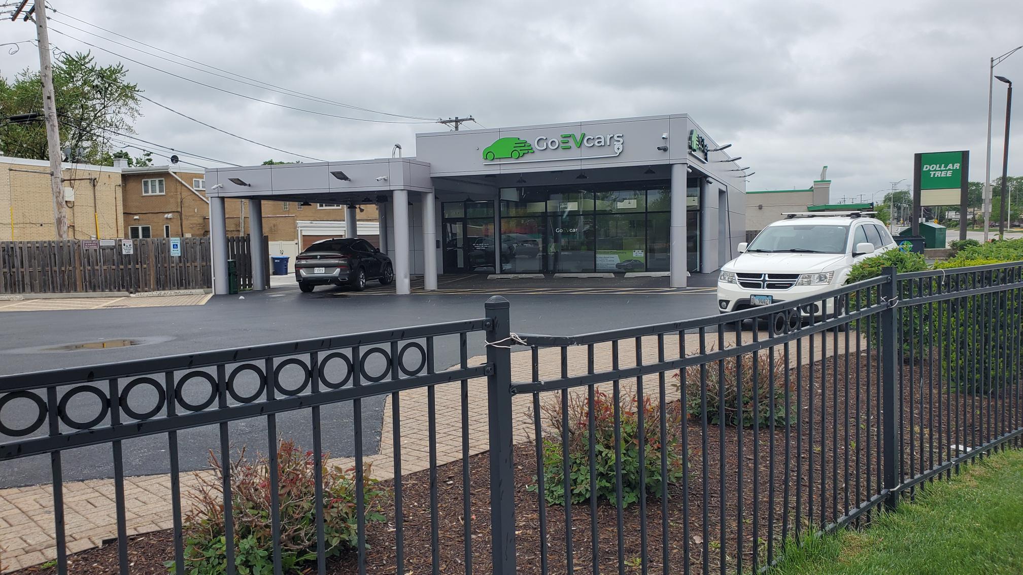 1529 Rand Rd, Des Plaines, IL to rent Building Photo- Image 1 of 31