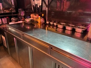 Retail in Madrid, Madrid to rent Interior Photo- Image 2 of 4