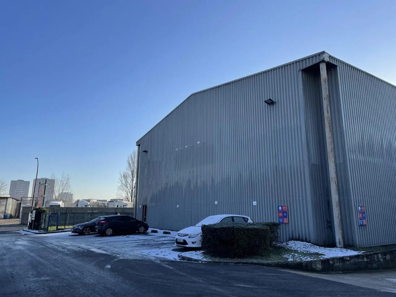 Light Industrial in Vitry-sur-Seine for sale Building Photo- Image 1 of 17