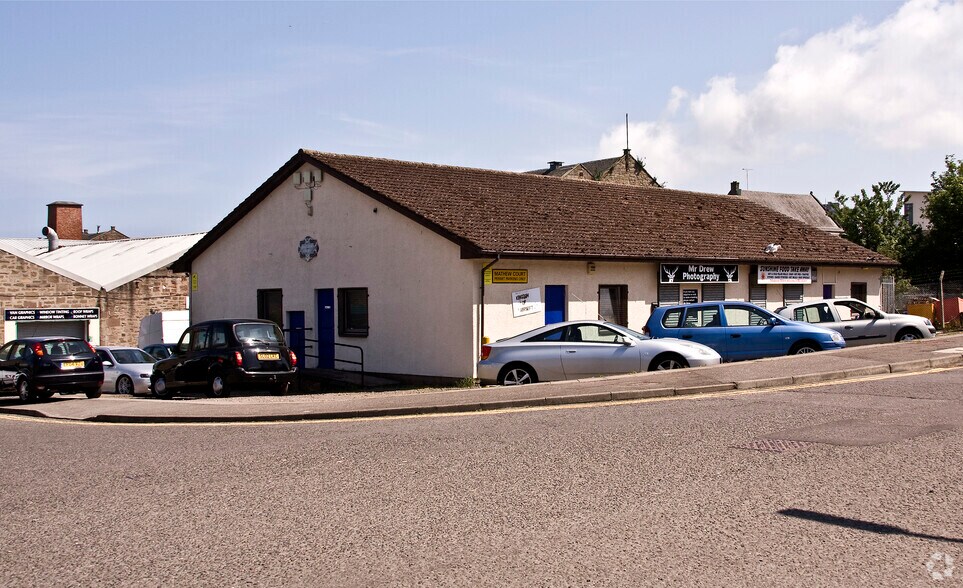 Milnes East Wynd, Dundee for sale - Primary Photo - Image 1 of 1