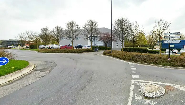 28 Rue Robert Fulton, Reims to rent Building Photo- Image 1 of 7