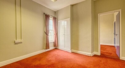 8-10 Millgate, Thirsk to rent Interior Photo- Image 1 of 4