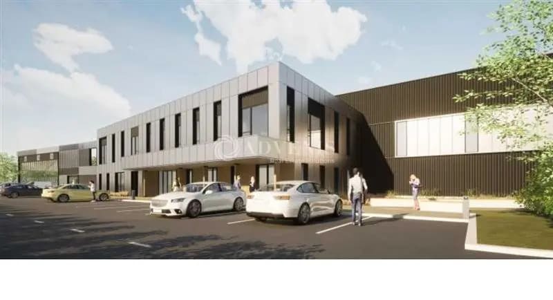 Light Industrial in Lieusaint to rent - Building Photo - Image 1 of 2