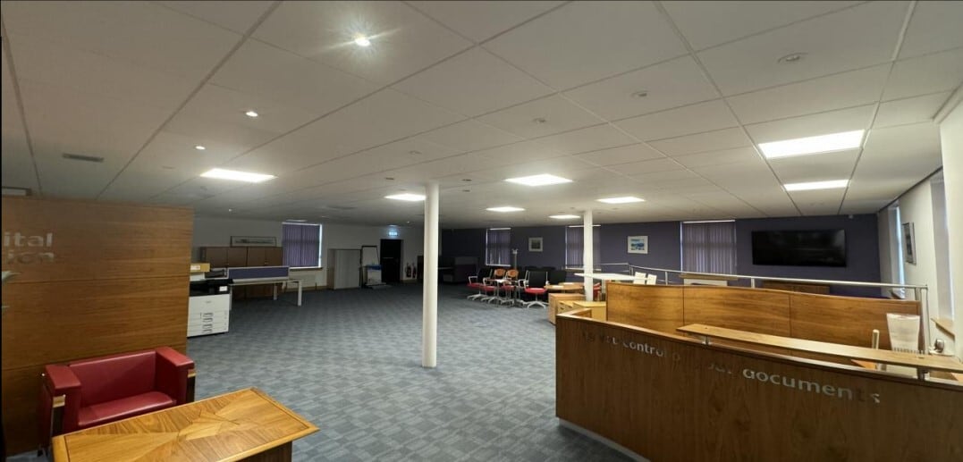 8 Seaward Pl, Glasgow to rent Interior Photo- Image 1 of 3