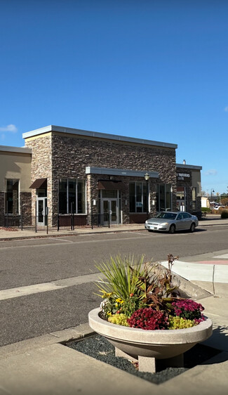 More details for 10060 City Walk Dr, Woodbury, MN - Retail for Rent