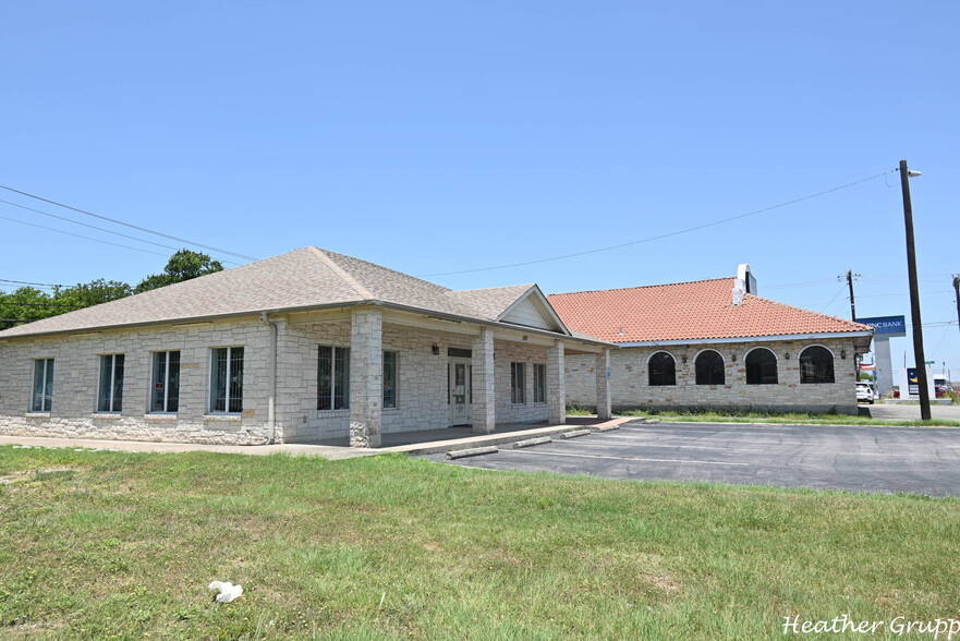 107 N Highway 183, Leander, TX for rent - Building Photo - Image 3 of 4