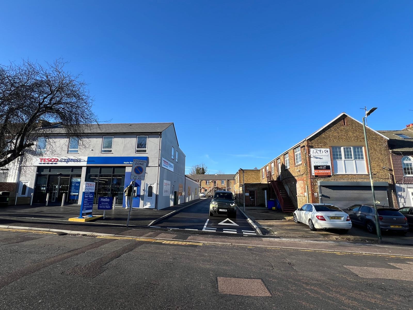 40-42 Napier Rd, Gillingham to rent Primary Photo- Image 1 of 3