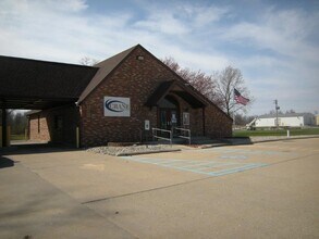 5650 N 13th St, Terre Haute, IN for sale Primary Photo- Image 1 of 1