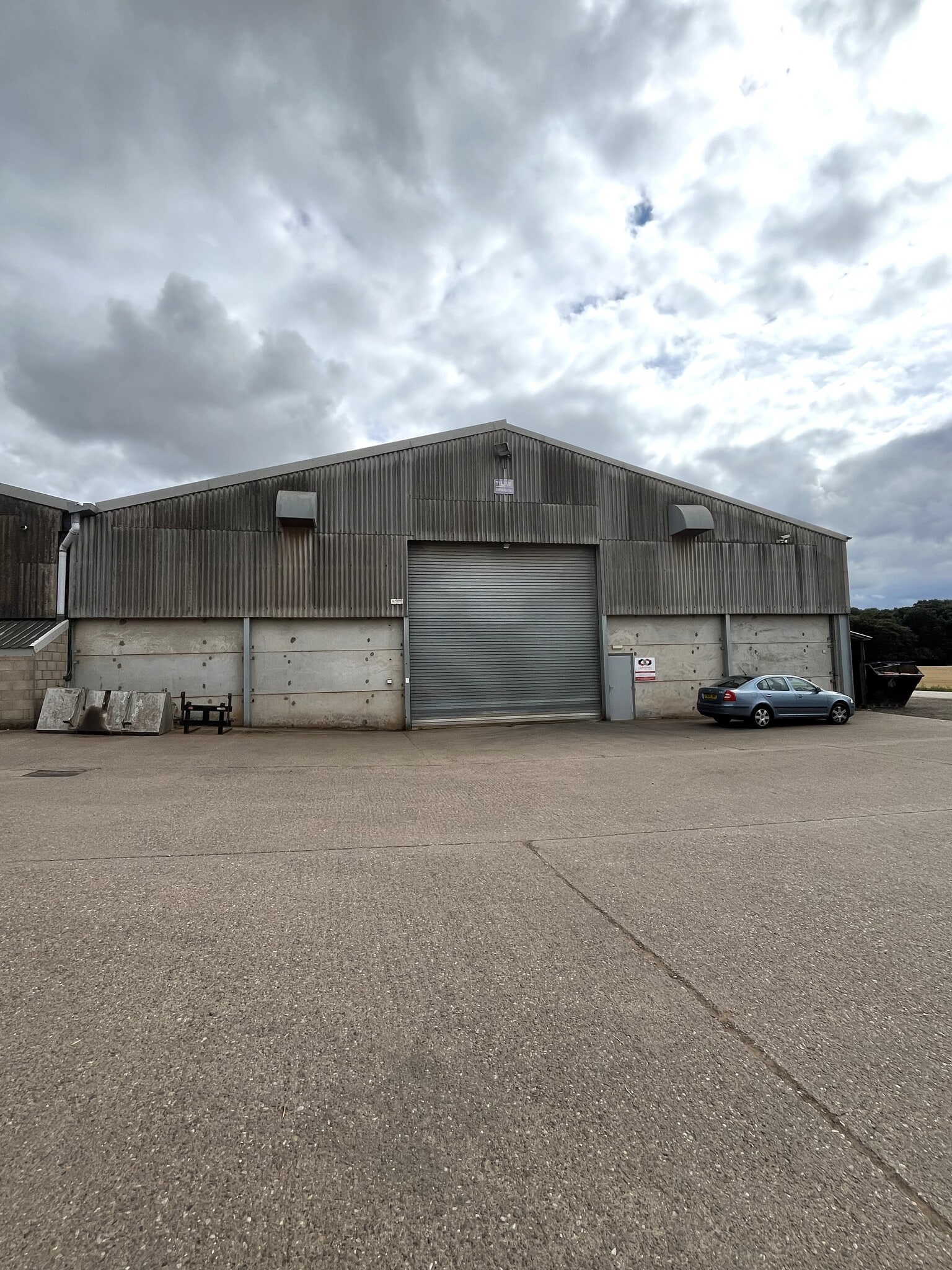 Unit 4 Park Farm, Burton Road, Netherseal for sale Primary Photo- Image 1 of 1