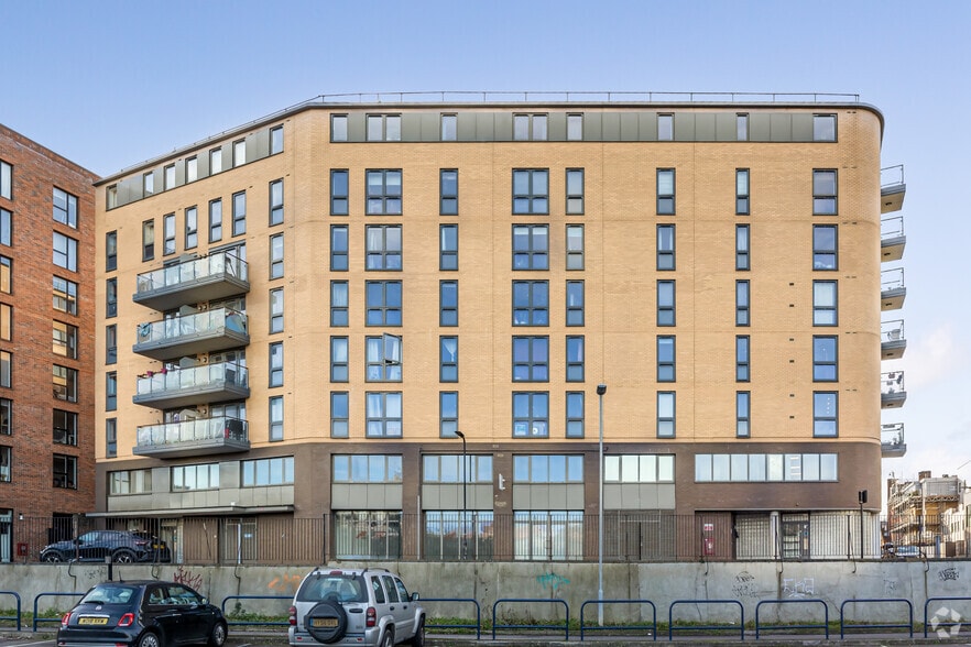 26-28 Ramsgate St, London to rent - Building Photo - Image 2 of 17