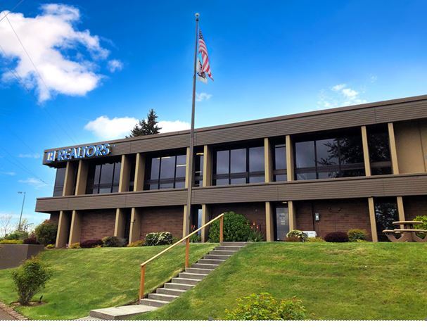 12410 SE 32nd St, Bellevue, WA for sale - Building Photo - Image 1 of 1