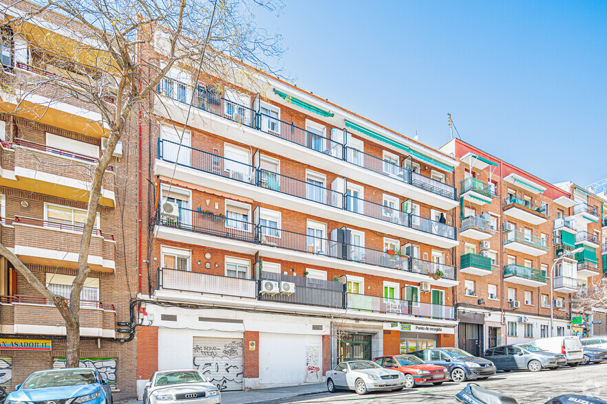 Calle de los Urquiza, 8, Madrid, Madrid for rent - Building Photo - Image 2 of 2