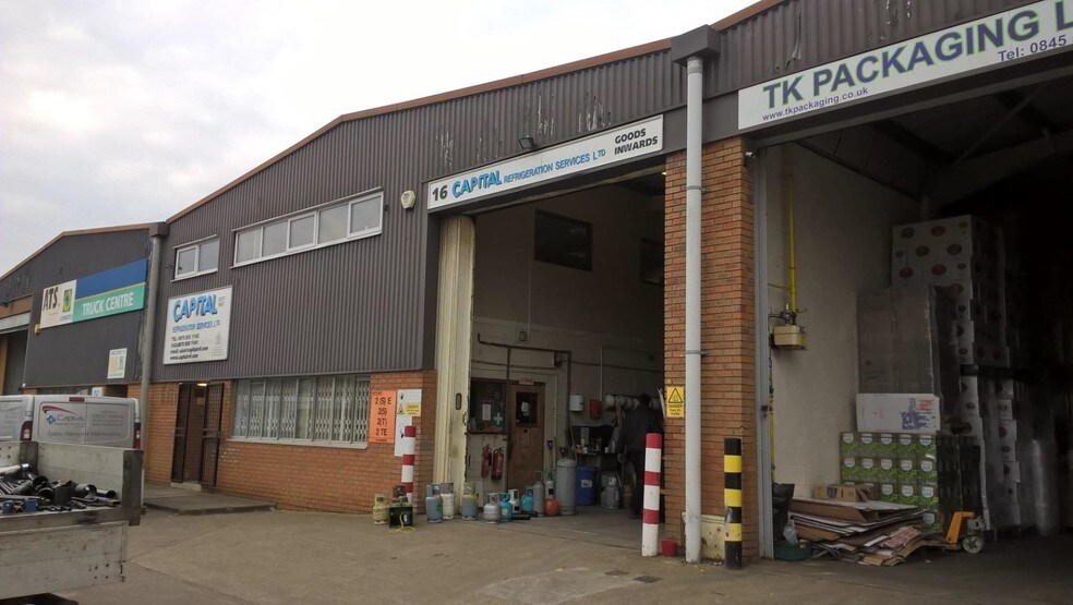 Lea Rd, Waltham Abbey for sale - Primary Photo - Image 1 of 1