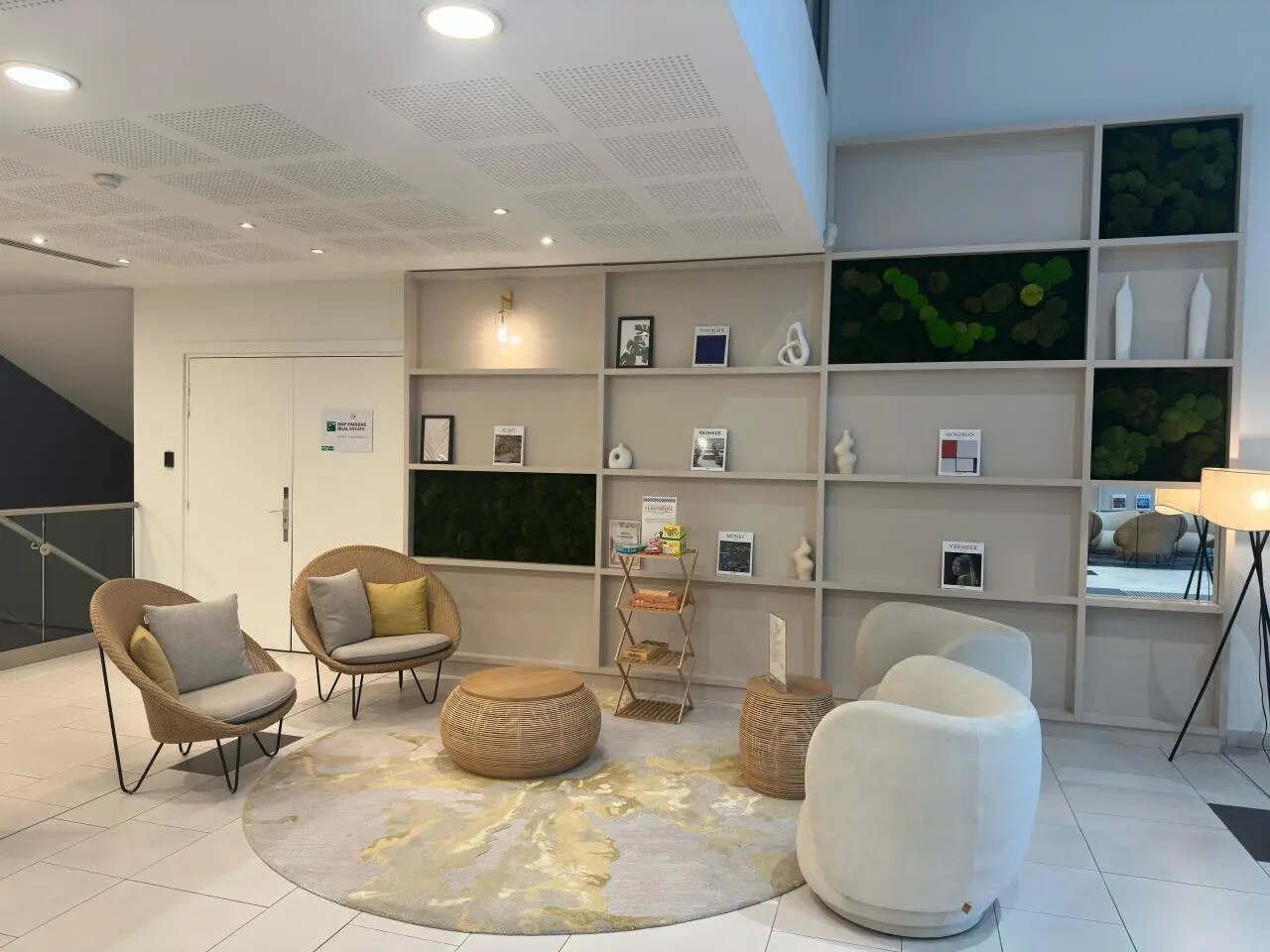 15 Boulevard Du Mont D'Est, Noisy-le-Grand to rent Lobby- Image 1 of 17