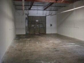 7611 Slater Ave, Huntington Beach, CA for rent Building Photo- Image 2 of 5