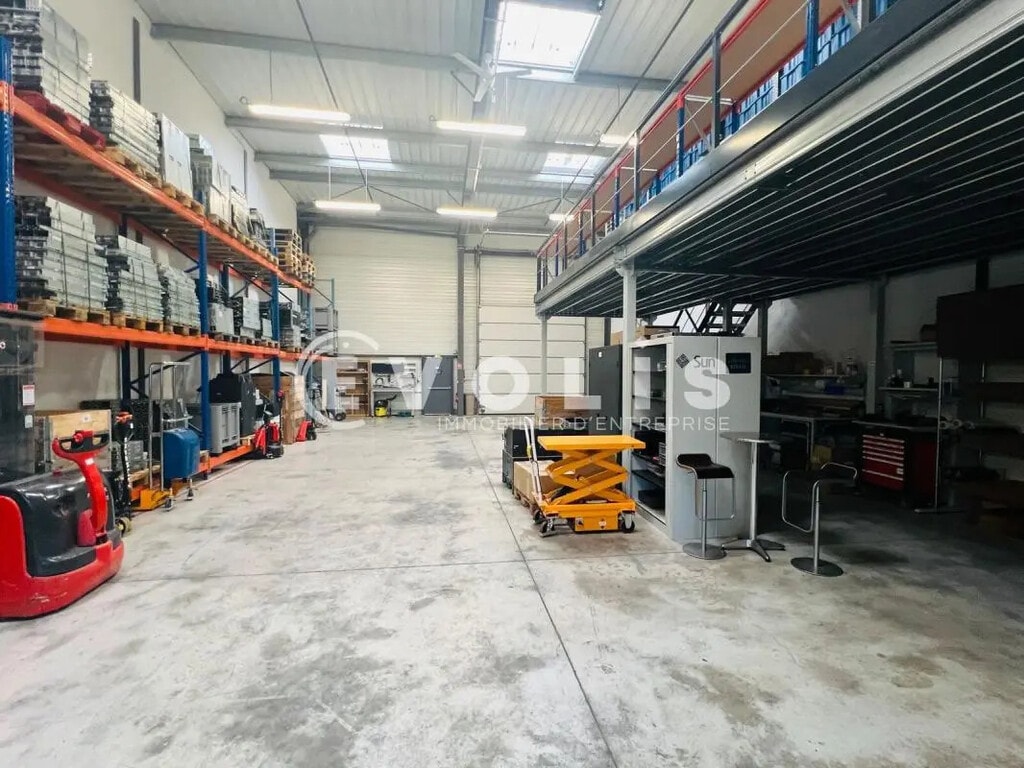 Vente Local d'activités 295 m² - Photo 1
