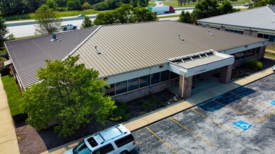 1005 Beau Terre Dr, Bentonville, AR to rent Building Photo- Image 1 of 27