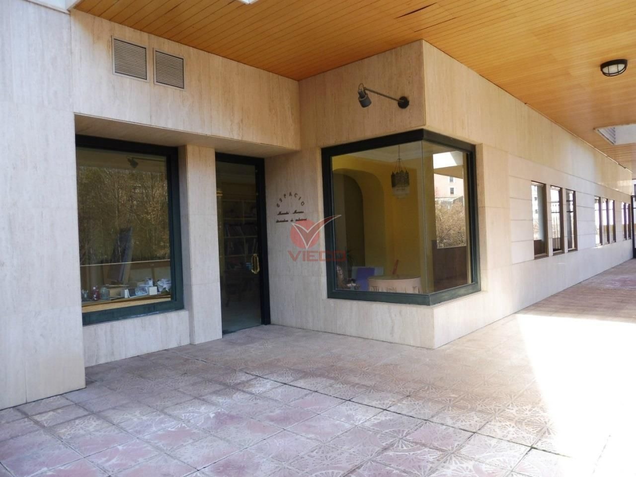 Office / Retail in Cuenca, Cuenca to rent Building Photo- Image 1 of 5