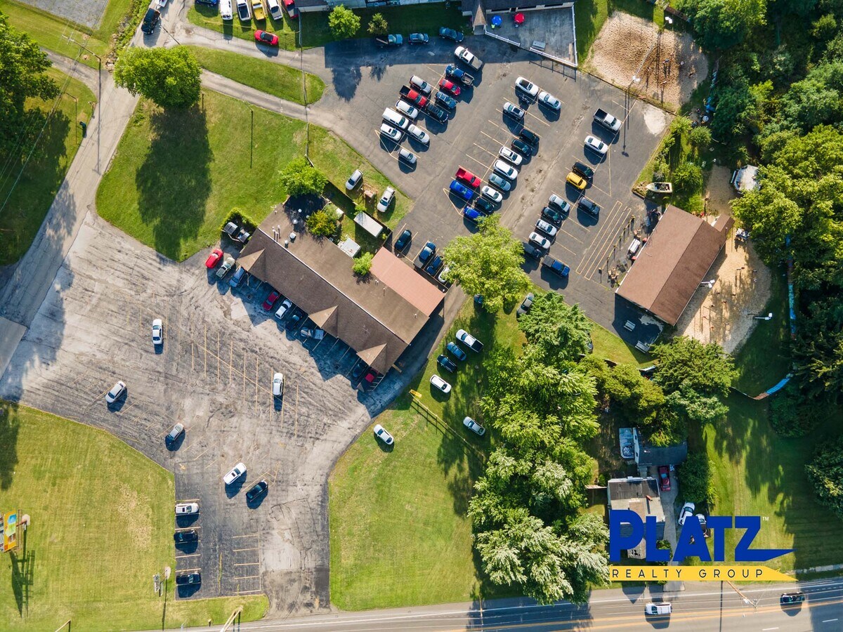 1250 N Canfield Niles Rd, Austintown 44515 b Rd / N Canfield Niles