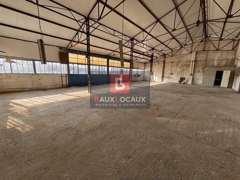 Location Commerce 200 m² à 600 m² - Photo 1