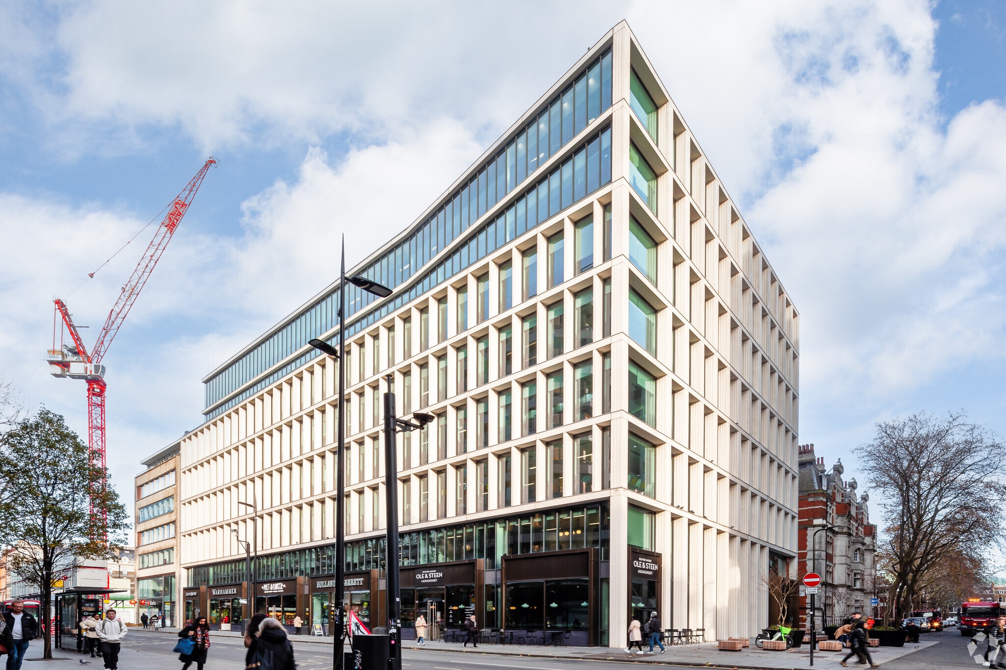 1 Bedford Ave, London for sale Primary Photo- Image 1 of 1