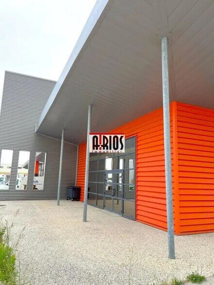 Light Industrial in La Farlède for sale - Building Photo - Image 2 of 23