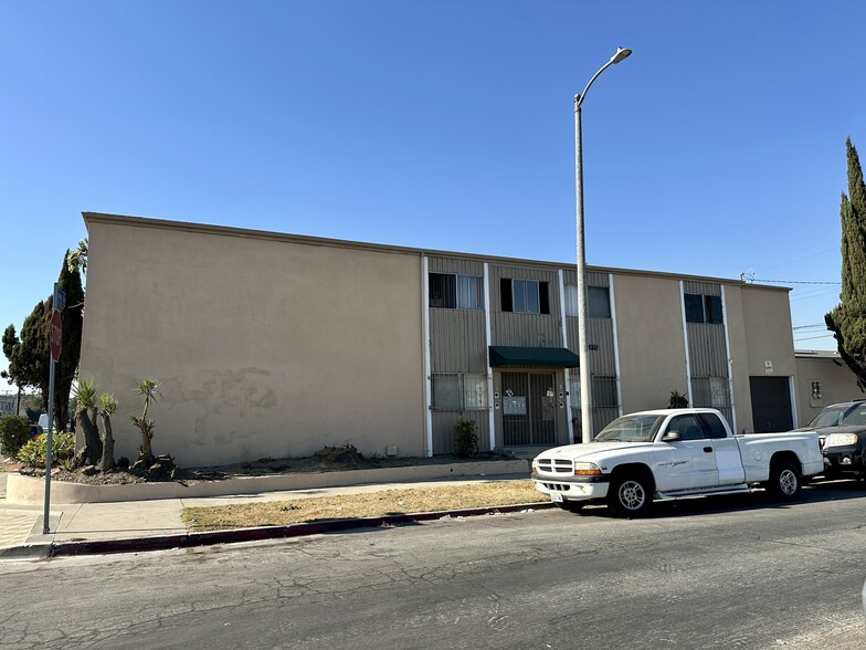 6275 Menlo Ave, Los Angeles, CA for sale - Building Photo - Image 3 of 7