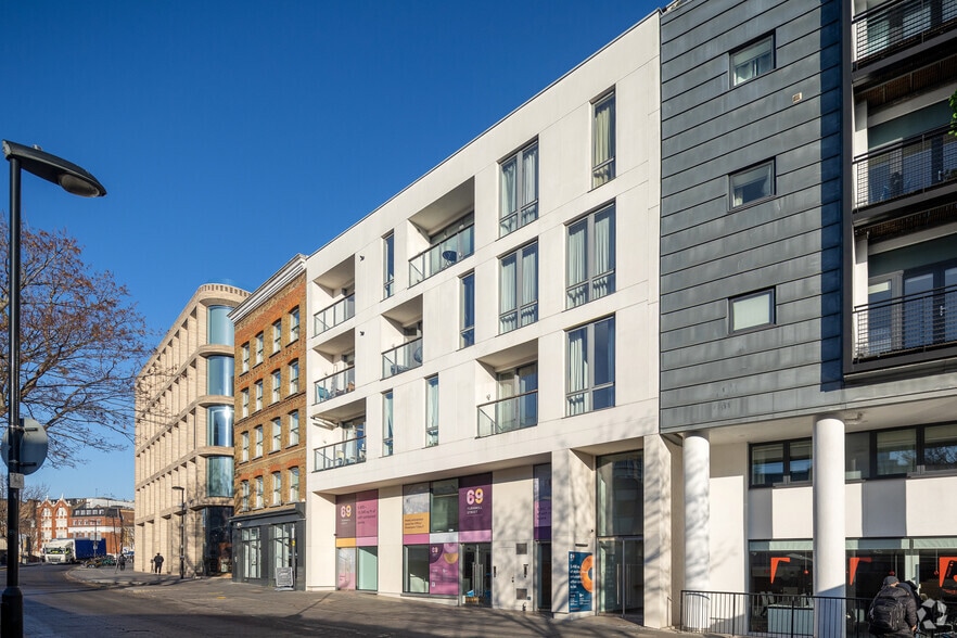 67-69 Turnmill St, London for sale - Primary Photo - Image 1 of 1