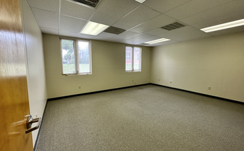 1000 Corporate Dr, Hillsborough, NC for rent Interior Photo- Image 1 of 3