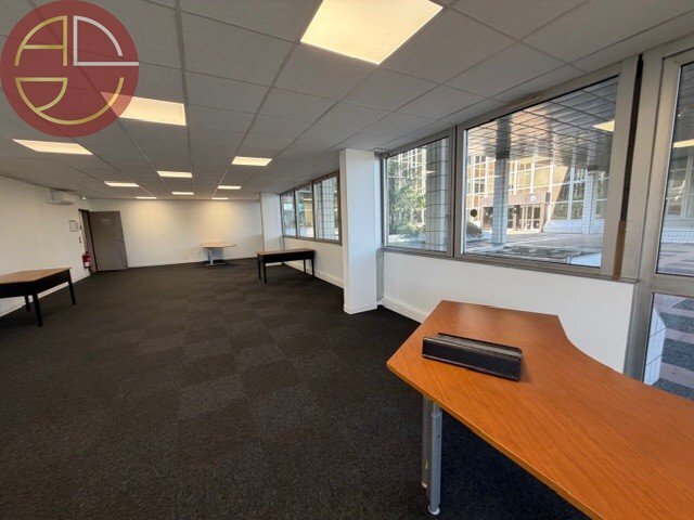Office in Toulouse for sale - Interior Photo - Image 2 of 5