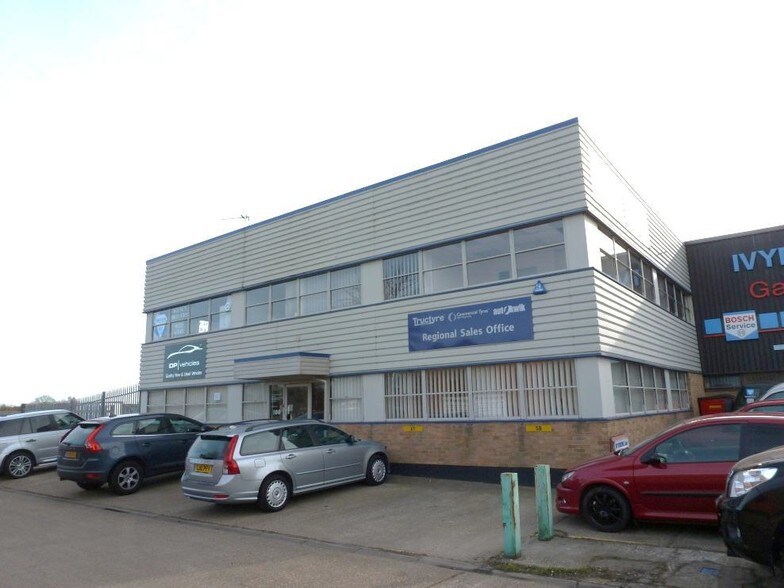 100 Ellingham Way, Ashford for sale - Primary Photo - Image 1 of 1
